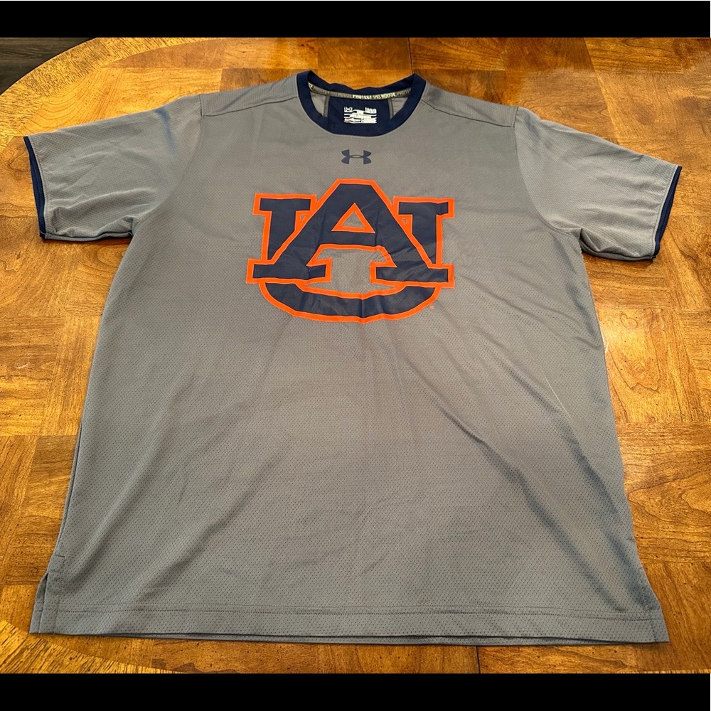 Men’s Under Armour Gray Auburn Tigers T-shirt